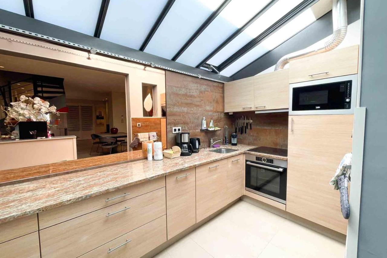 Charming Townhouse With Garden In The City Of Love Parijs Buitenkant foto