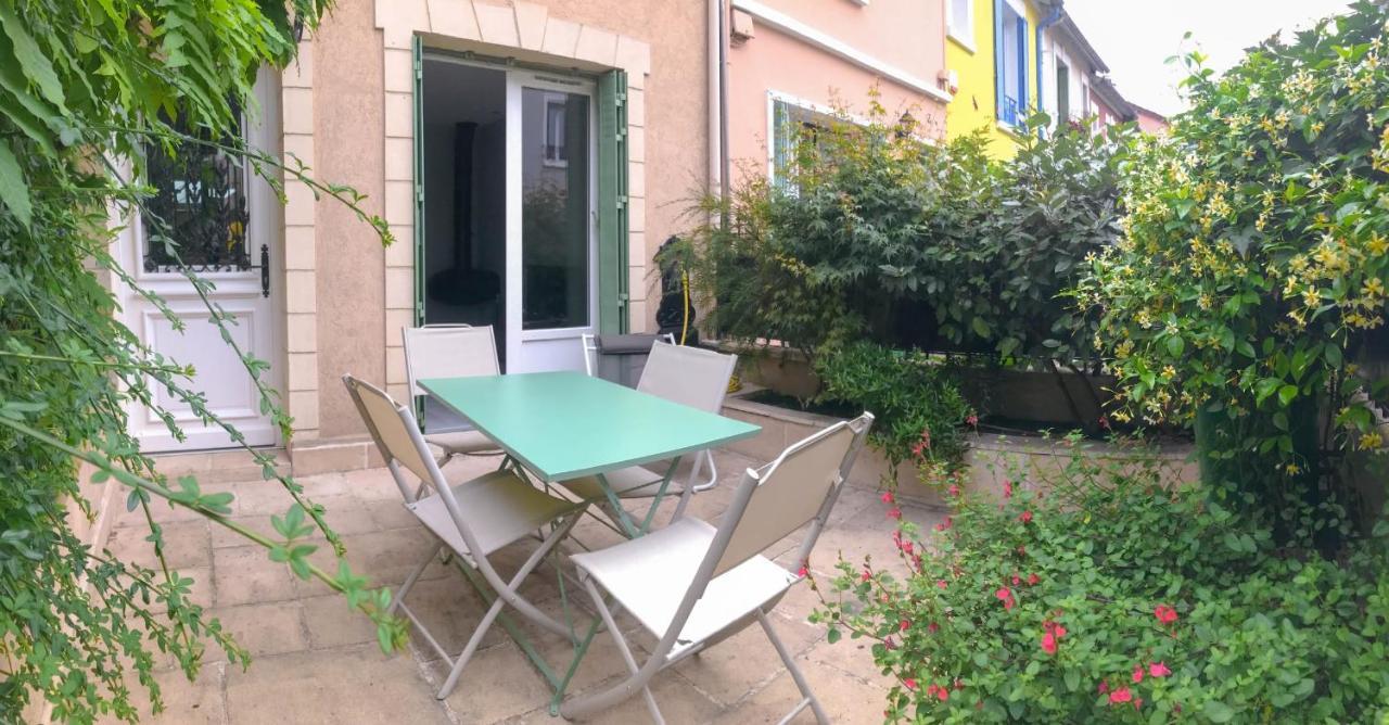 Charming Townhouse With Garden In The City Of Love Parijs Buitenkant foto