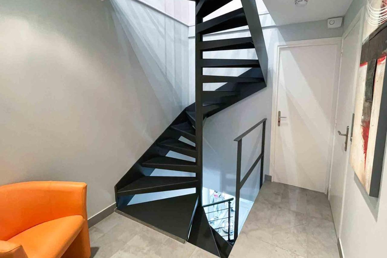 Charming Townhouse With Garden In The City Of Love Parijs Buitenkant foto